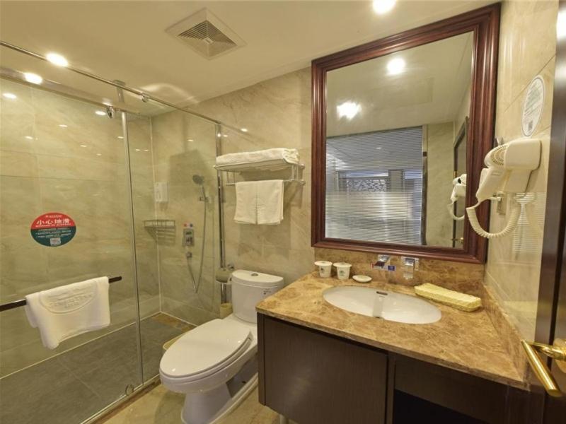 GreenTree Inn JiangSu Changzhou Dinosaur Park Global Harbor Express Hotel - Housity