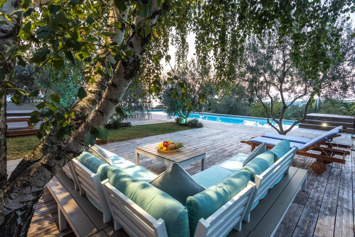 Villa EMI - Housity