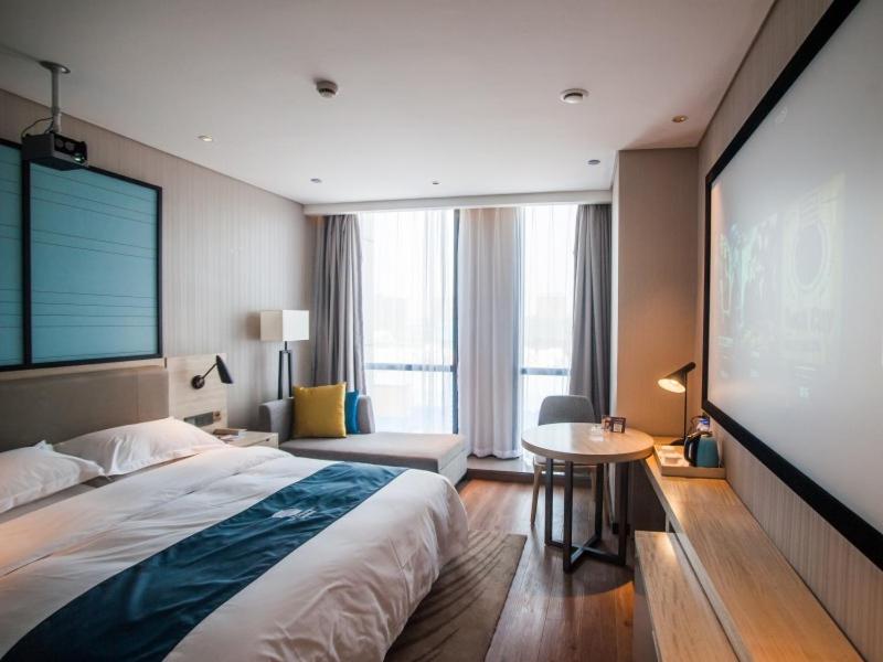 Suitetrails - GreenTree EasternLianyungang Wanda Plaza Hotel