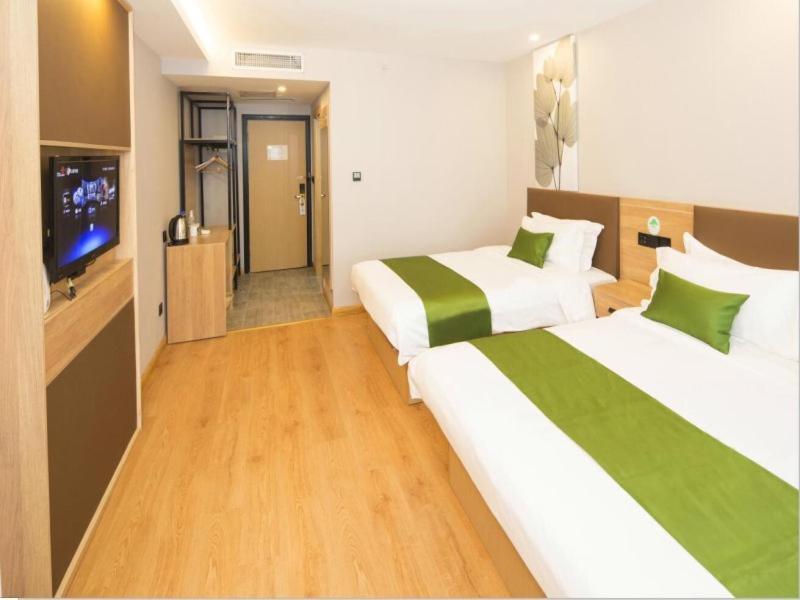 GreenTree Inn Tianjin Xiqing Development Zone Renrenle Square Express Hotel - Housity