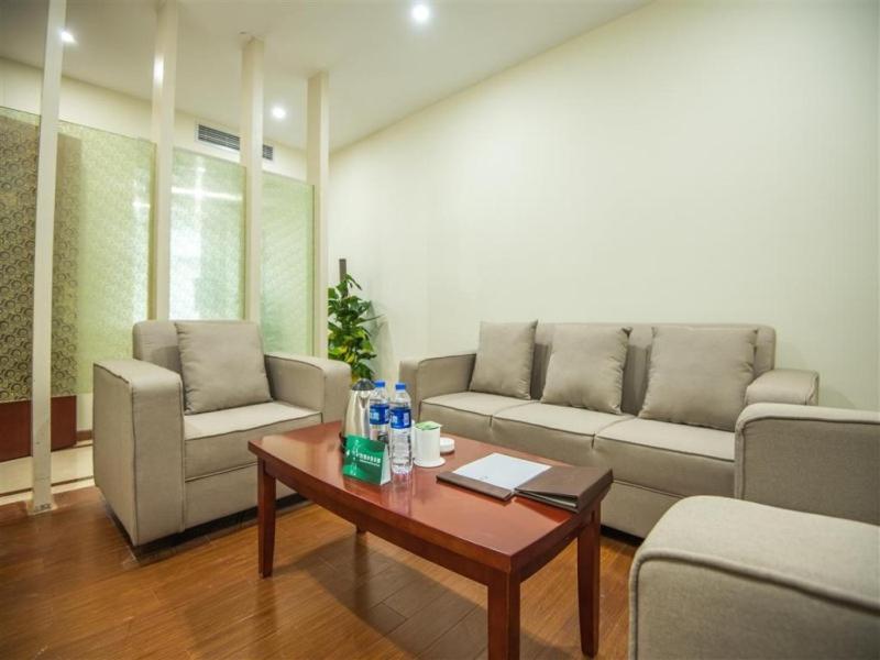 GreenTree Inn JiangSu Suzhou Wuzhong District Dongwu North Road Business Hotel - Housity