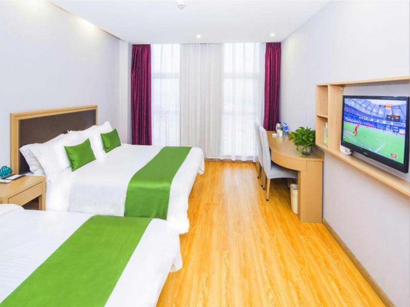 GreenTree Inn Tianjin Xiqing Development Zone Renrenle Square Express Hotel - Housity