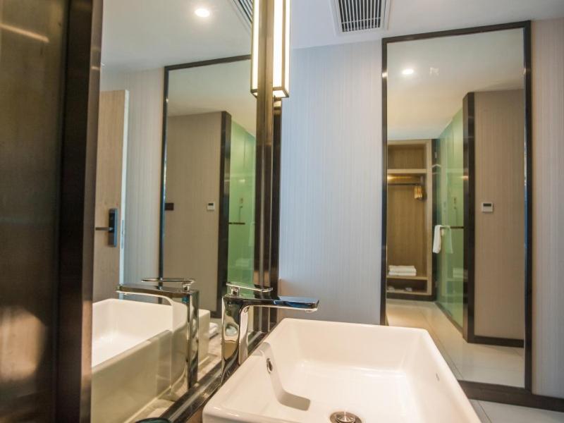 Suitetrails - GreenTree EasternLianyungang Wanda Plaza Hotel