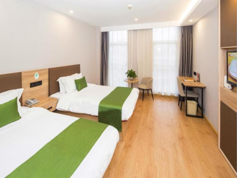 GreenTree Inn Tianjin Xiqing Development Zone Renrenle Square Express Hotel - Housity