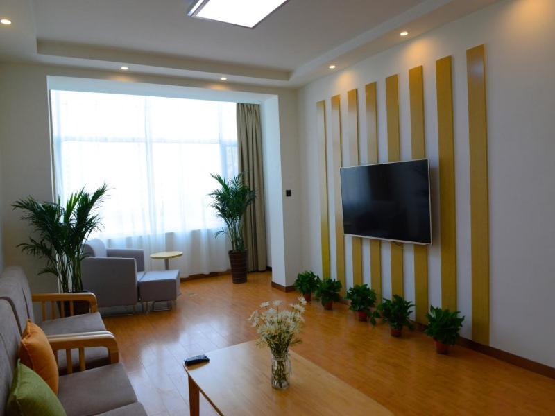 GreenTree Inn Shijiazhuang Yuanshi County Beihuan Road - Housity