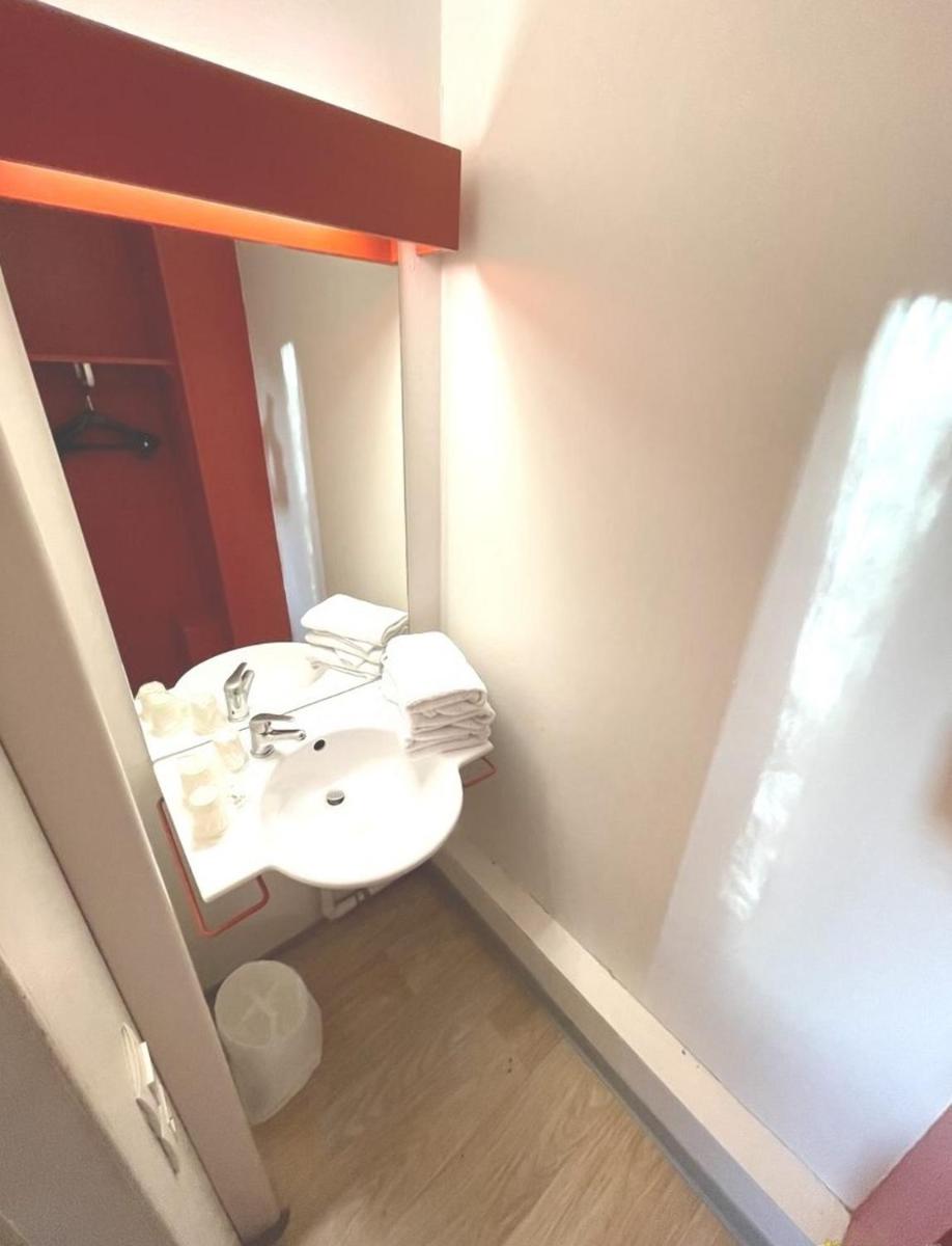 Première Classe Martigues - Housity