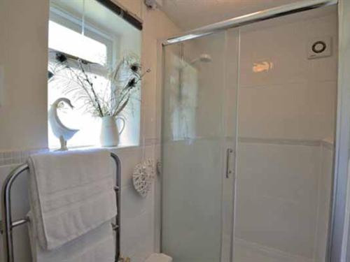 Cam Cottage - Housity