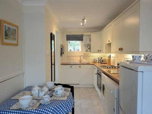 Cam Cottage - Housity
