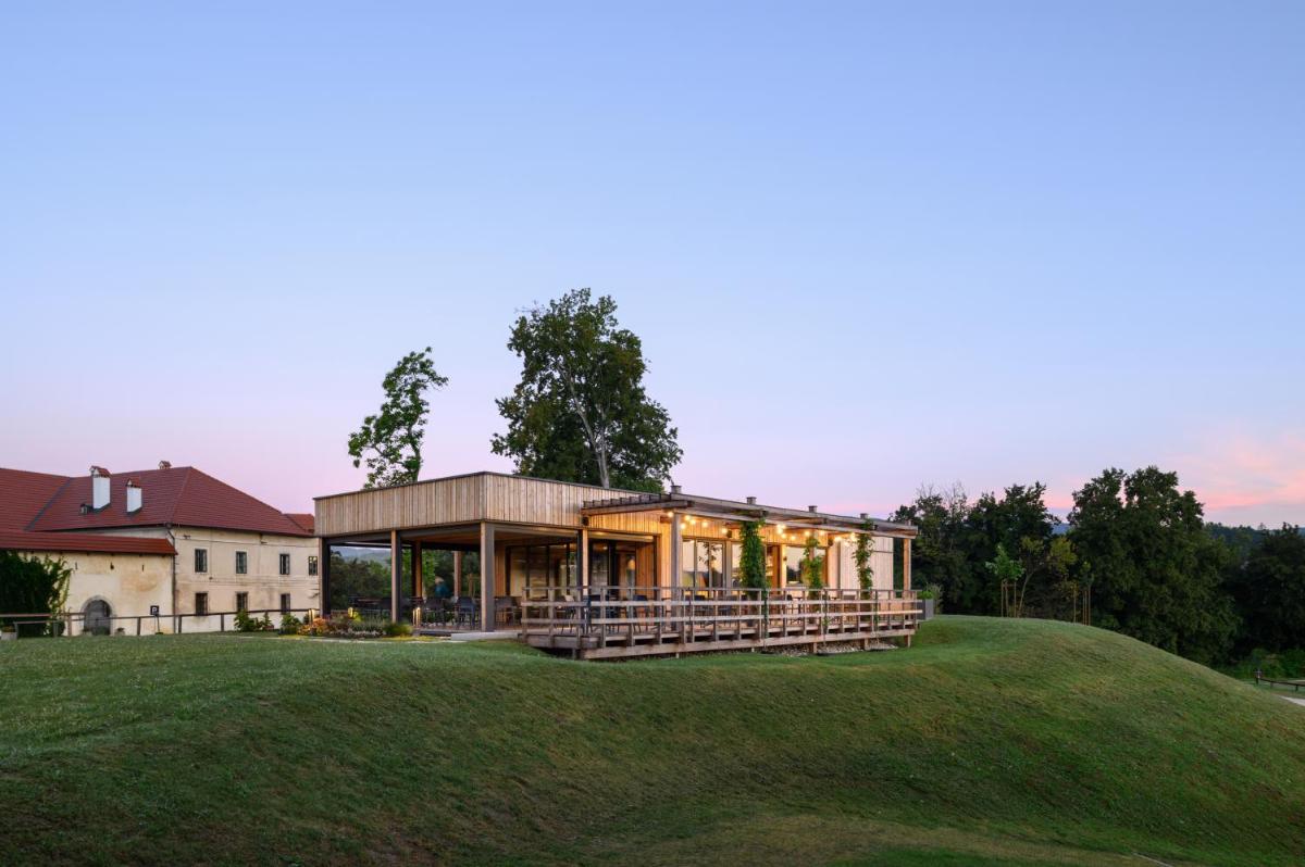Hotel Grad Otočec - Relais Chateaux - Housity
