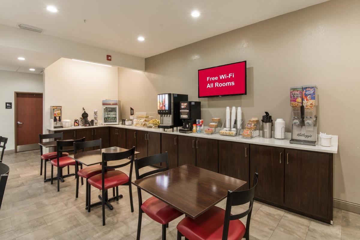 Red Roof Inn Panama City - Housity