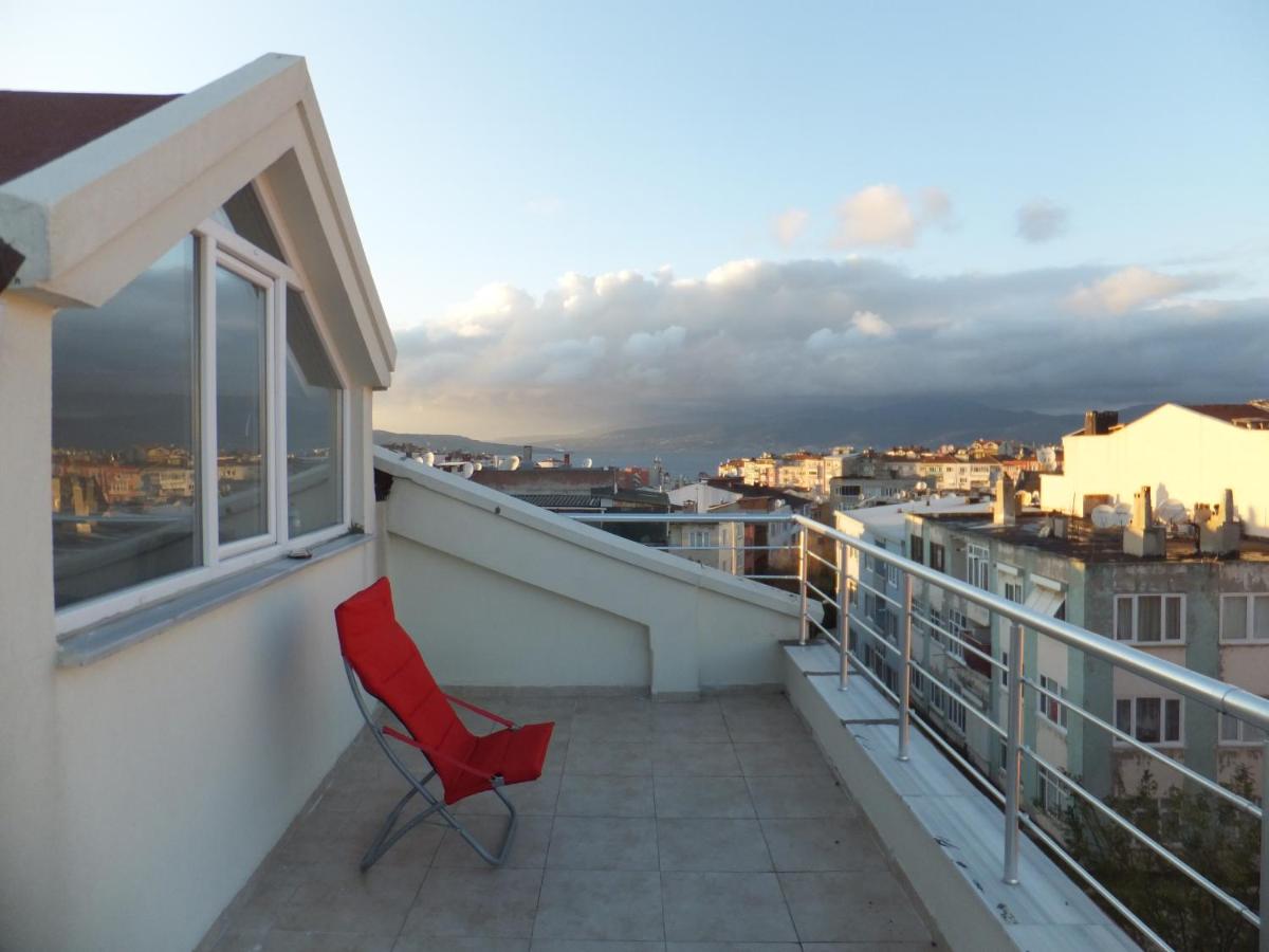 Ferny's Guest House & Bar - Housity