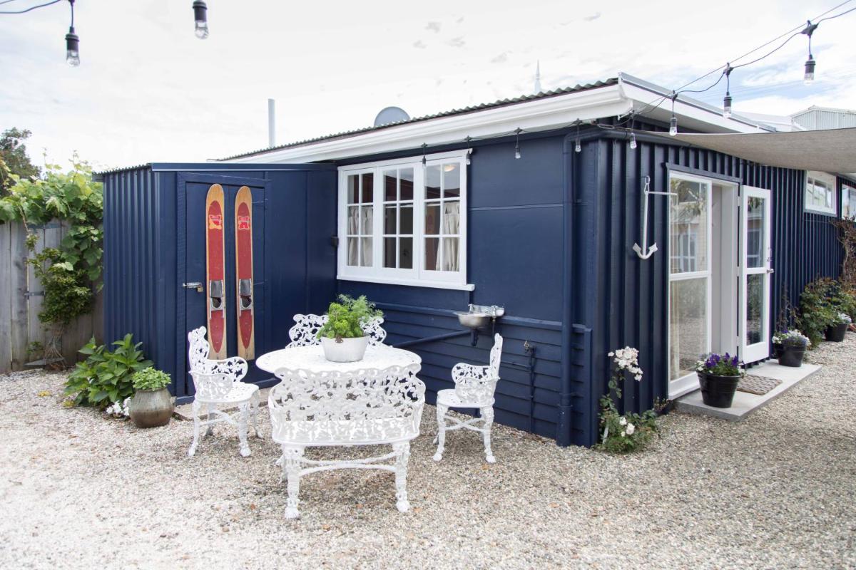 Beach Folly - Whitianga - Housity