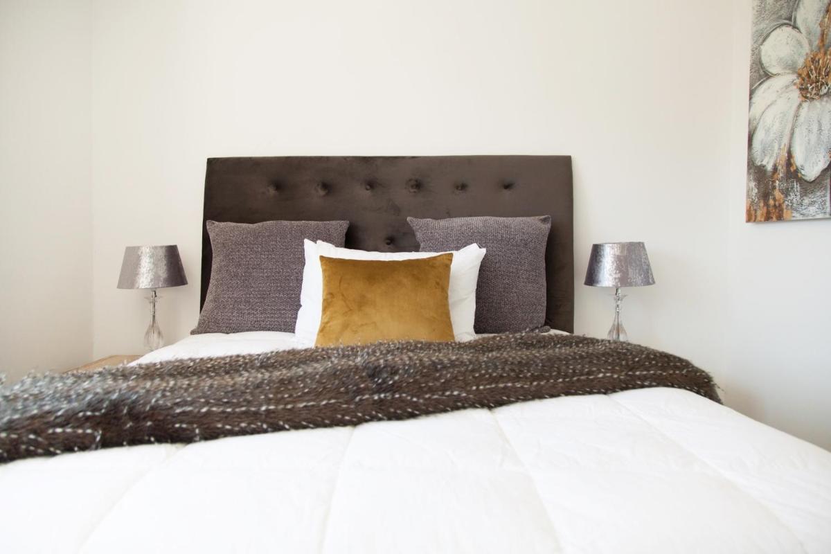 Castle Rock Apartments - Housity