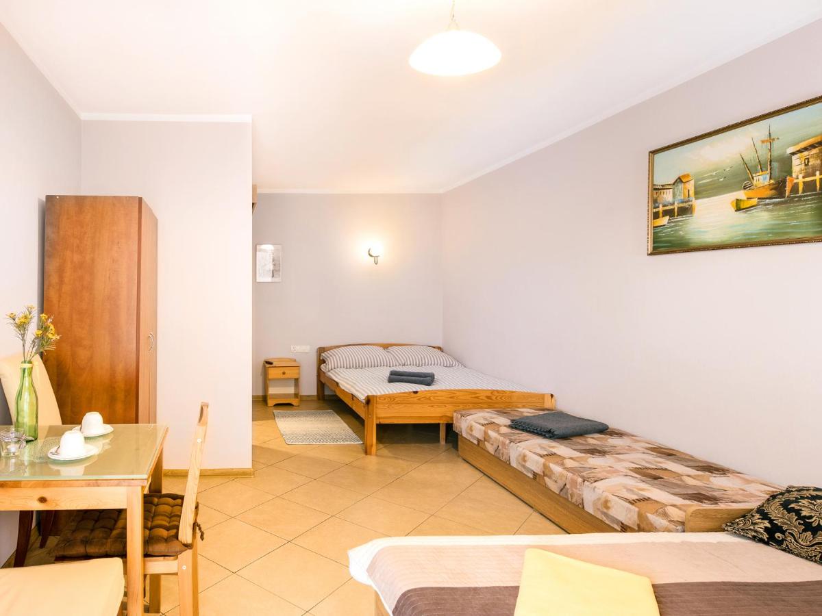 Gościniec u Sary - Housity