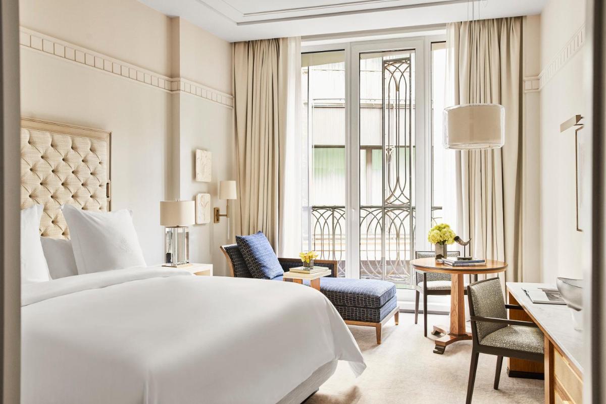 Cama o camas de una habitación en Four Seasons Hotel Madrid