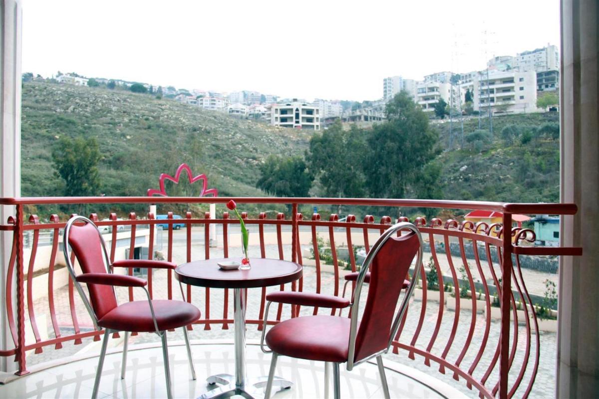 Golden Lili Resort & Spa - Housity