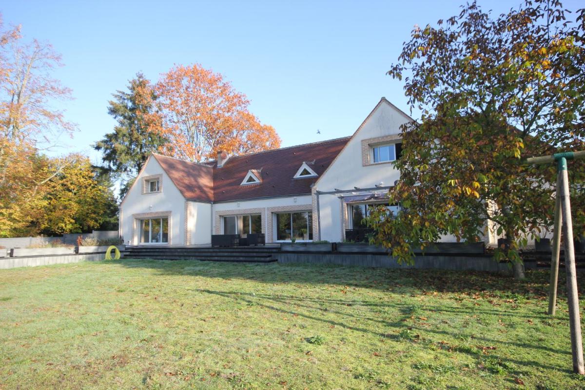 LIEU MAGIQUE, SPACIEUX ET LUMINEUX; - Housity