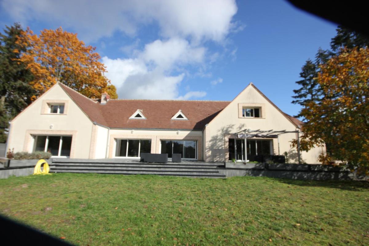 LIEU MAGIQUE, SPACIEUX ET LUMINEUX; - Housity