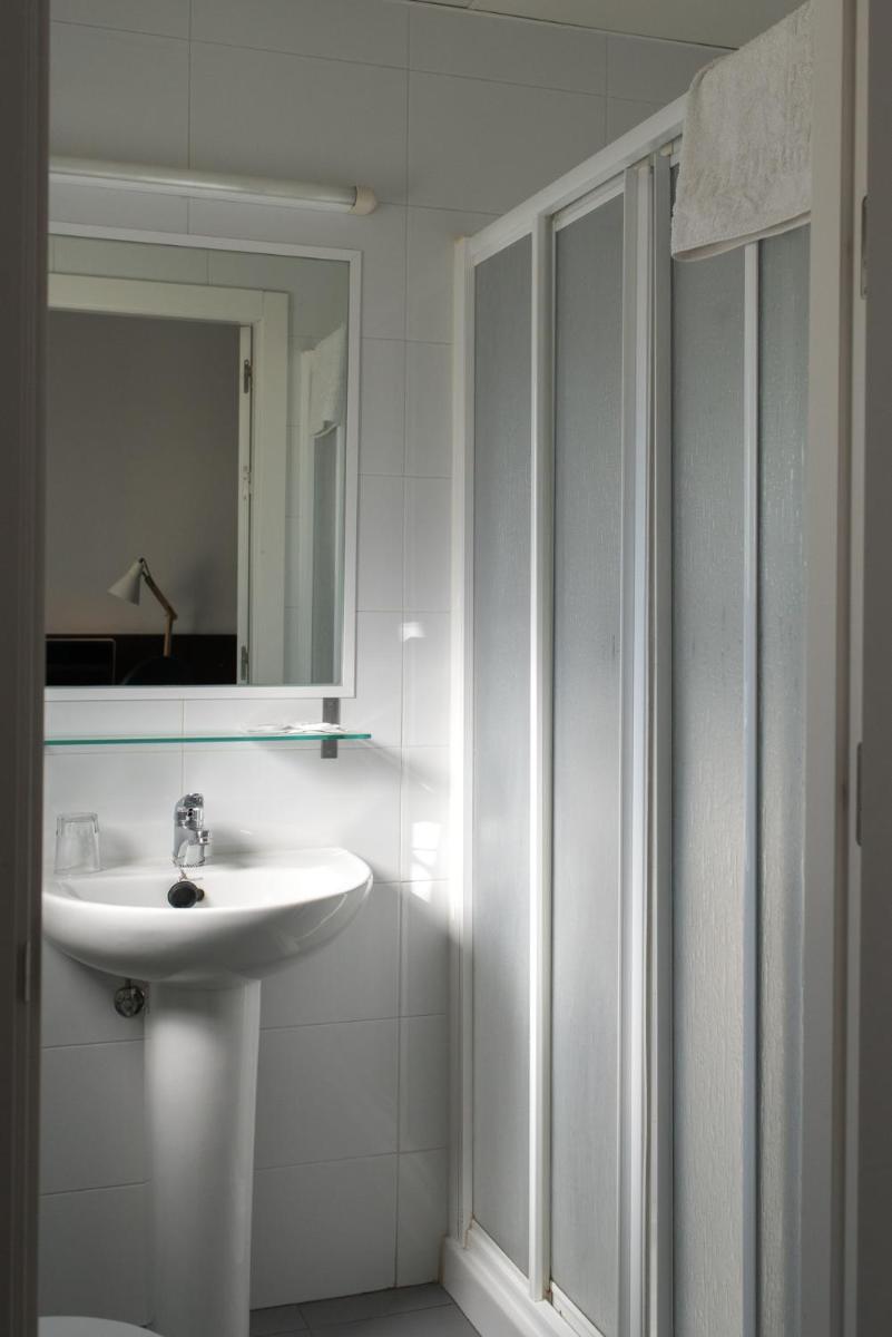 Hotel Madrid de Sevilla by SHS - Housity