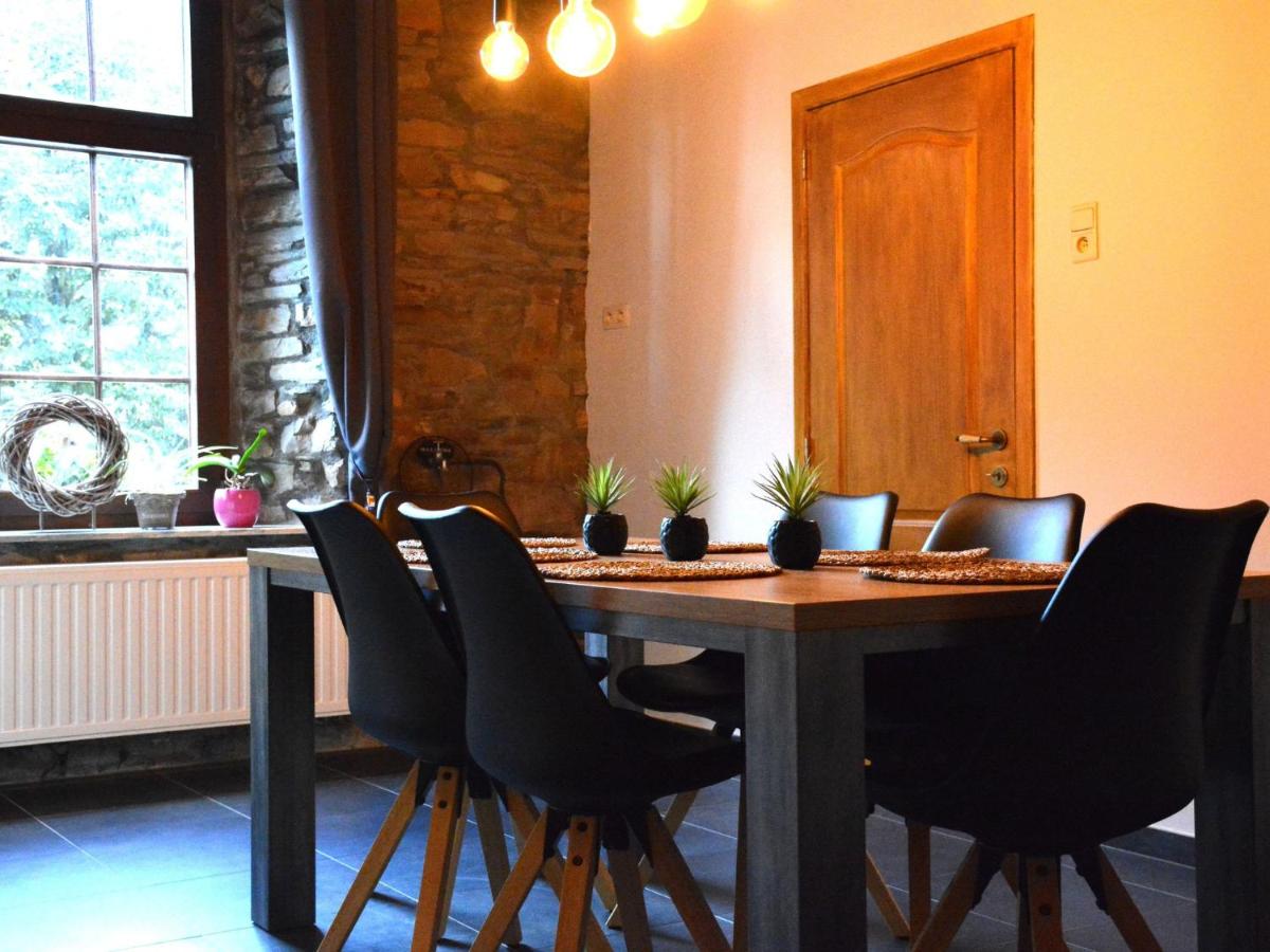 Chic Holiday Home with Garden - Housity