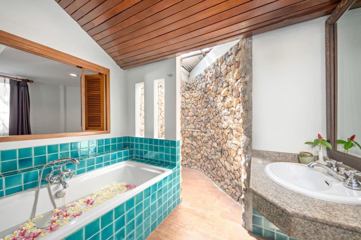 Suitetrails - The Fair House Beach Resort & Hotel