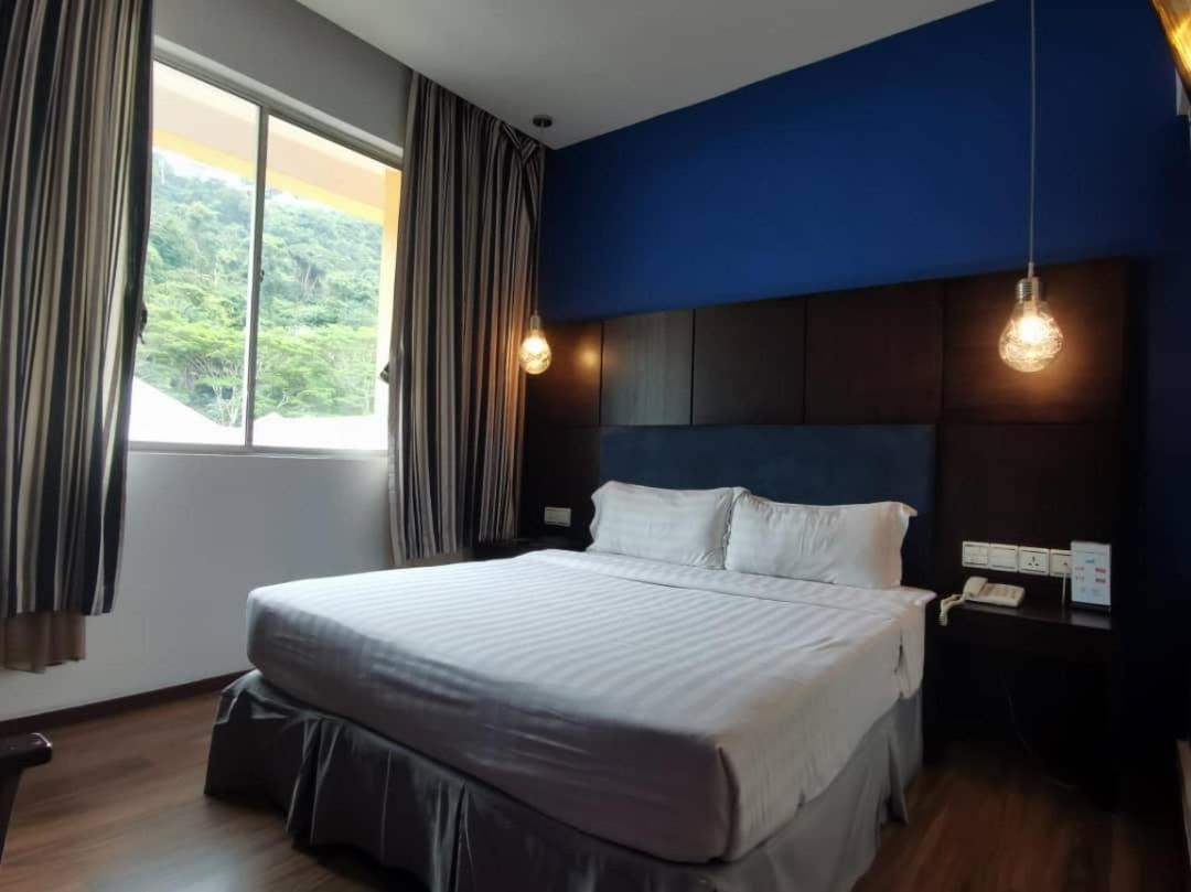 2 Inn 1 Boutique Hotel & Spa - Housity