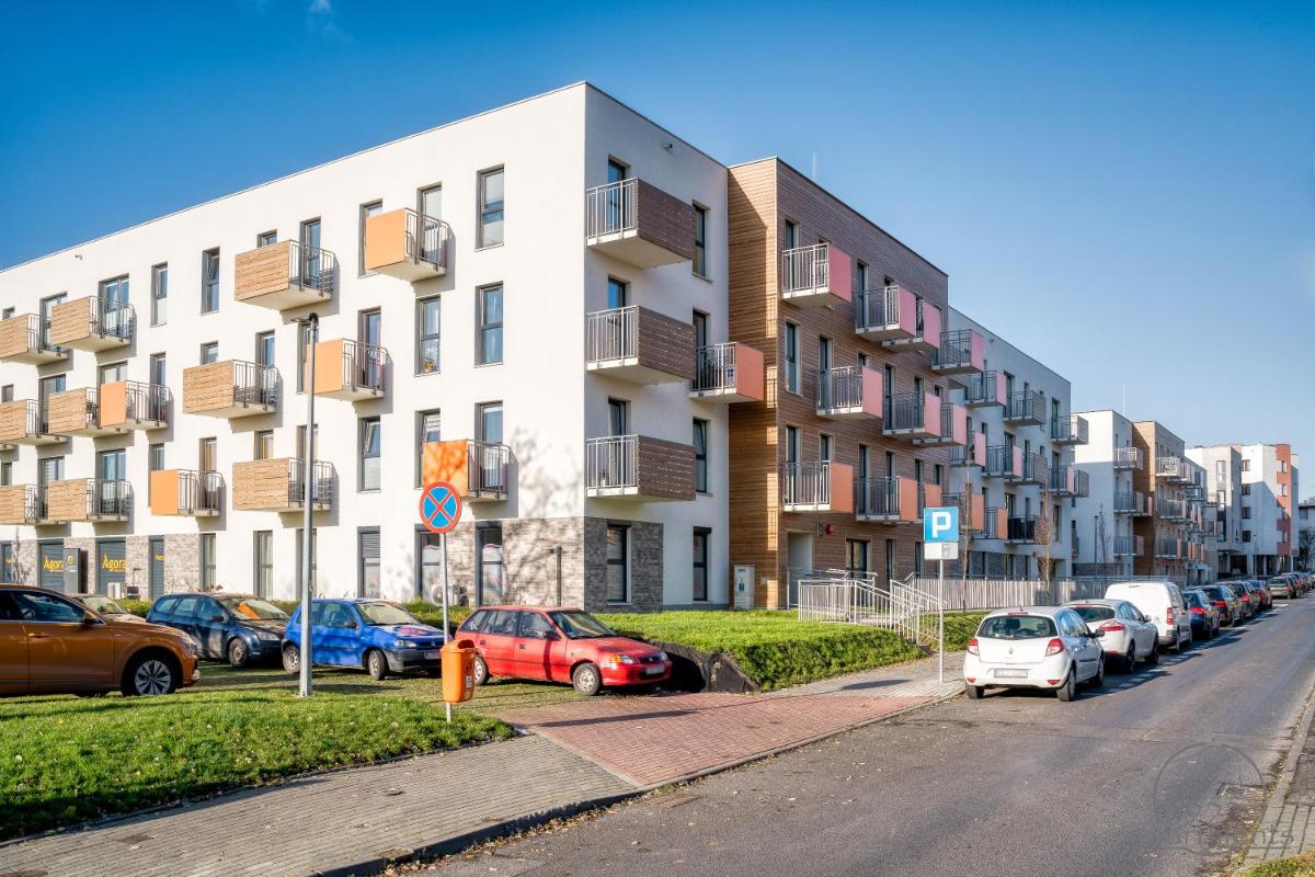 1555 Apartments II z miejscem parkingowym - Housity