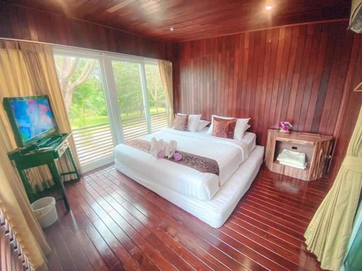 Cliff & Cape Resort - Housity