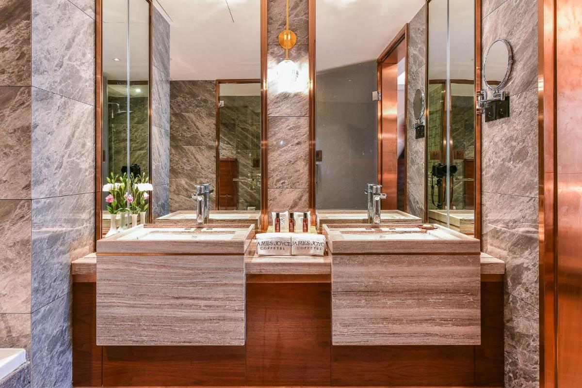 Guilin Plaza Hotel - Housity