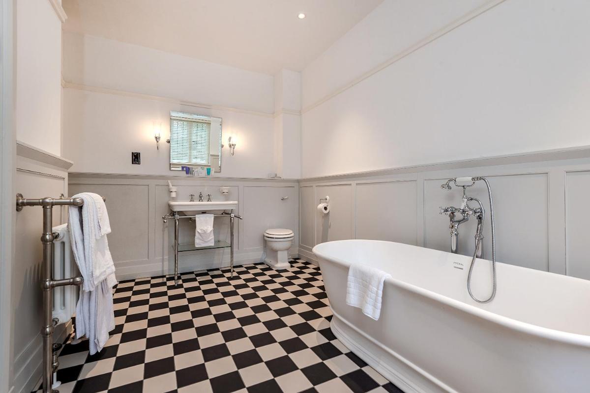 Edgbaston Park Hotel Birmingham - Housity