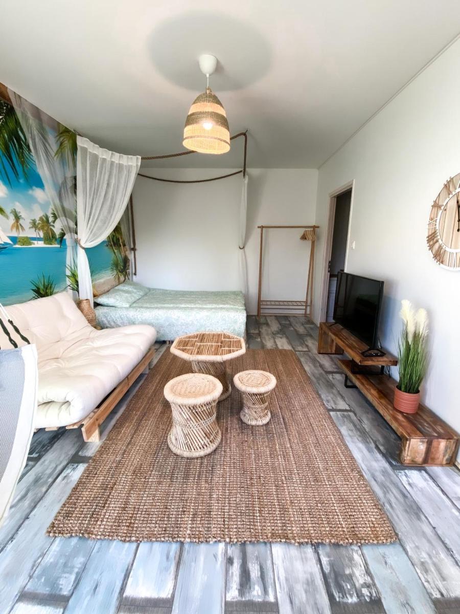 Happyhosts Beach House studio - Housity