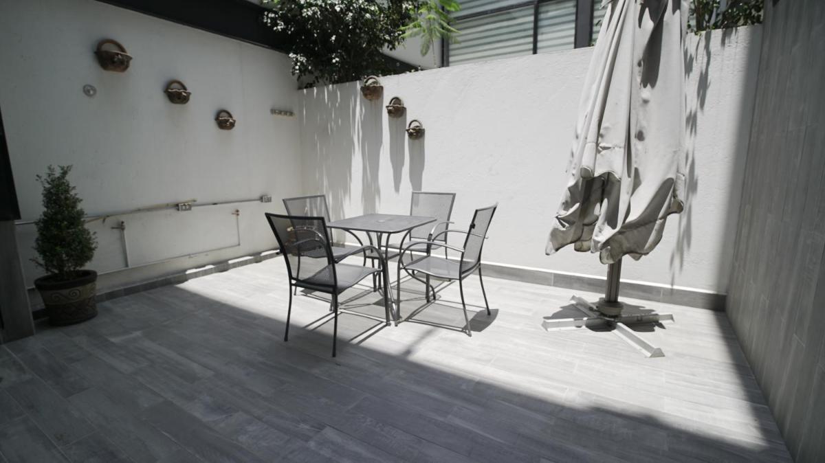 2 Bedroom Garden House Polanco - Housity