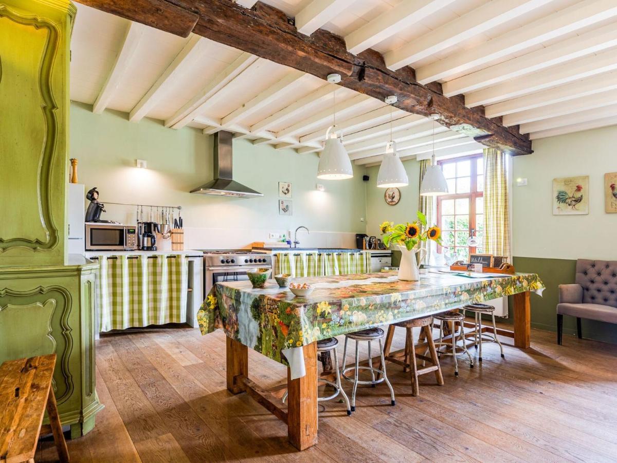 Historic Farmhouse middle of polder landscape - Housity