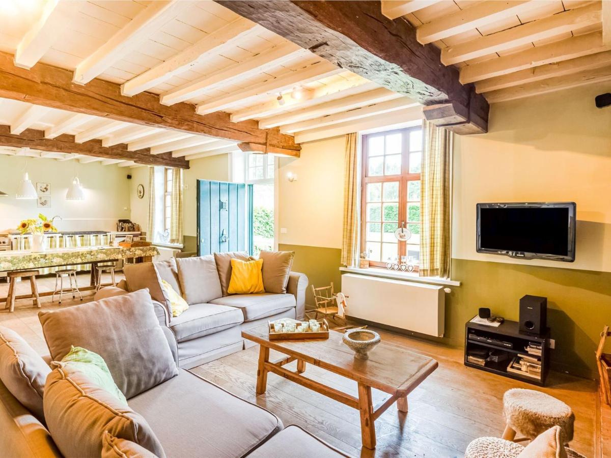 Historic Farmhouse middle of polder landscape - Housity