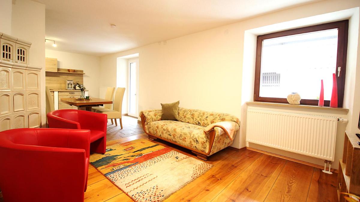 Ferienwohnung am Wasserschloss 1-3 - Housity