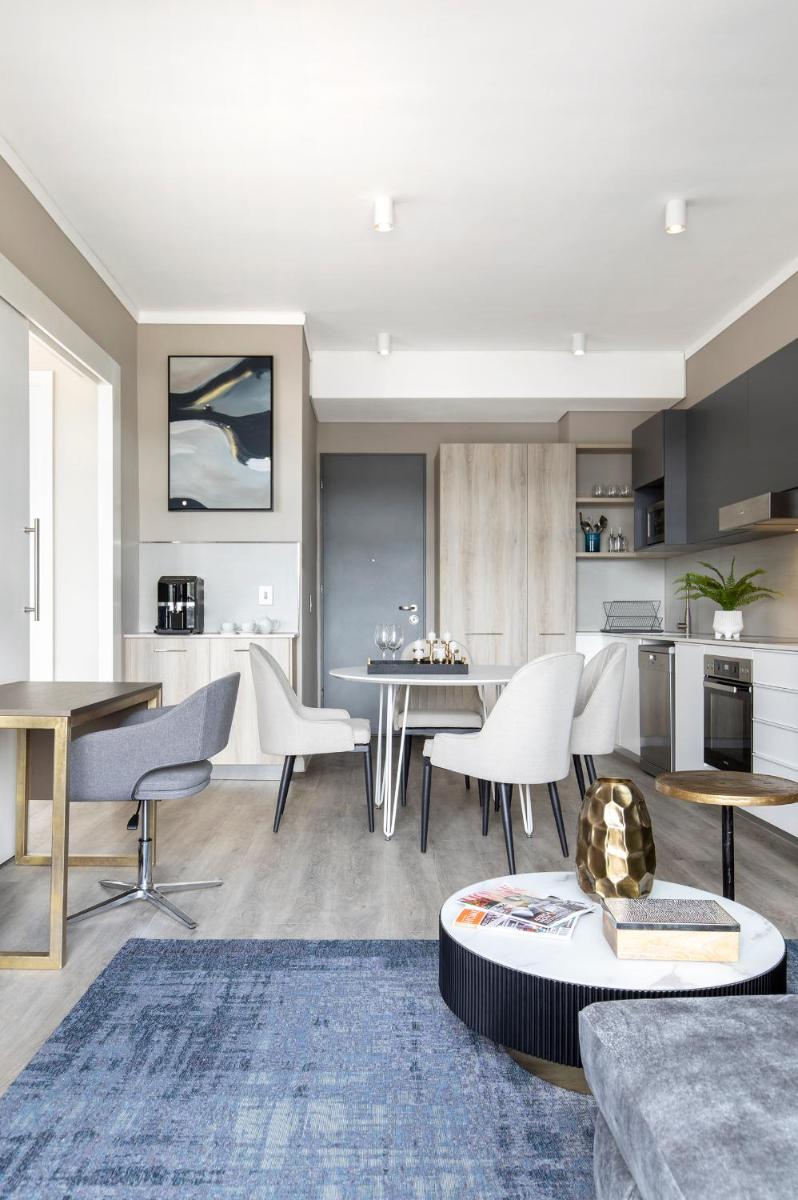 Suitetrails - Black Marble - Menlyn Residence Apartments