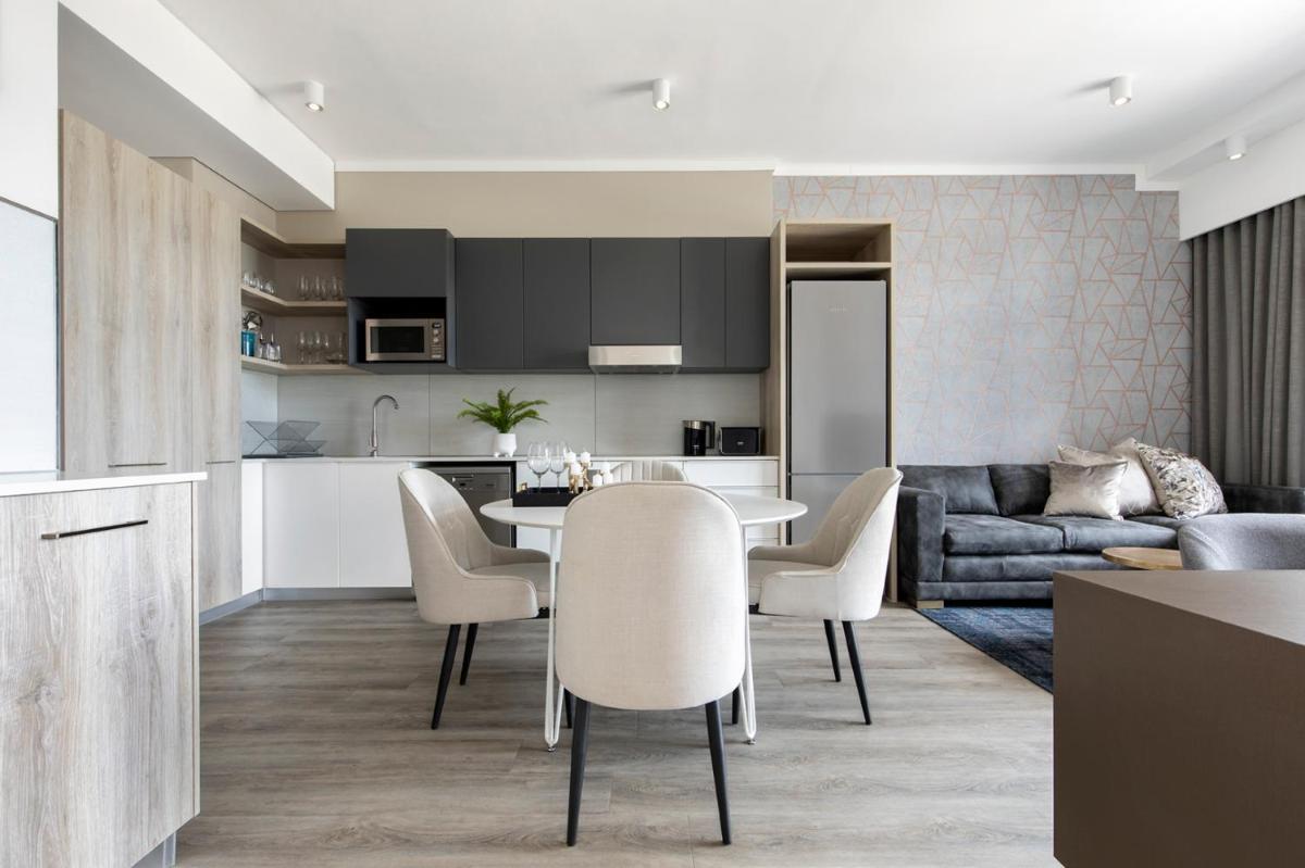 Black Marble - Menlyn Residence Apartments - Housity
