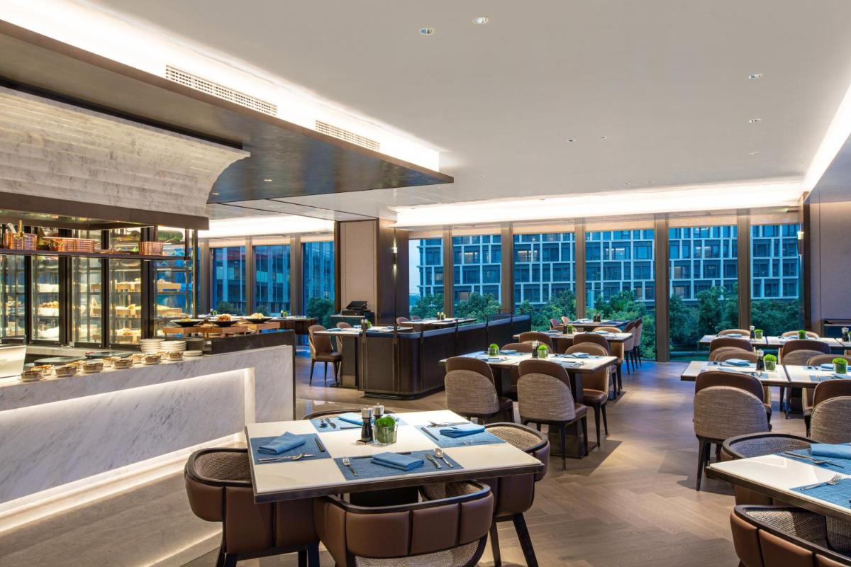 Crowne Plaza Shanghai Hongqiao, an IHG Hotel - Housity