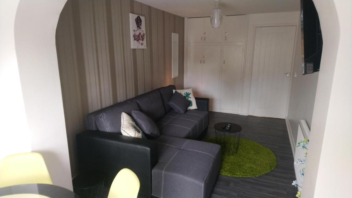 HAMILTON PLACE - Housity
