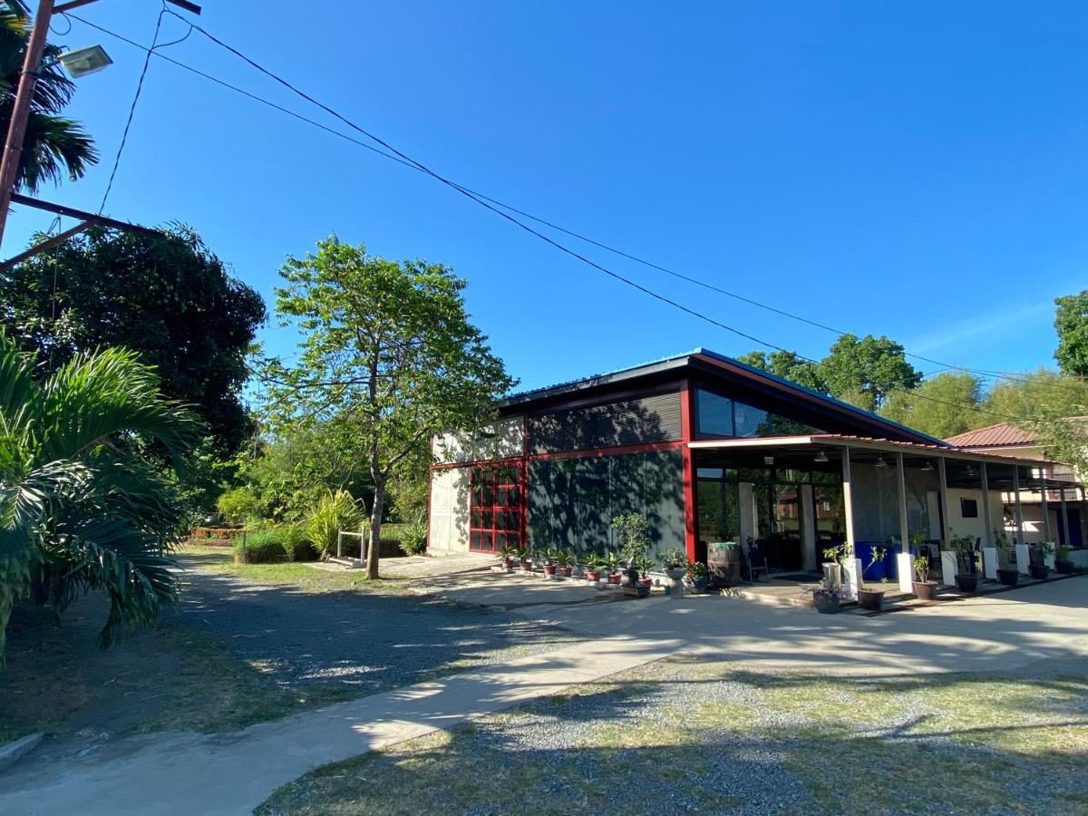 Bambu Cafe Events Bed & Breakfast - Housity