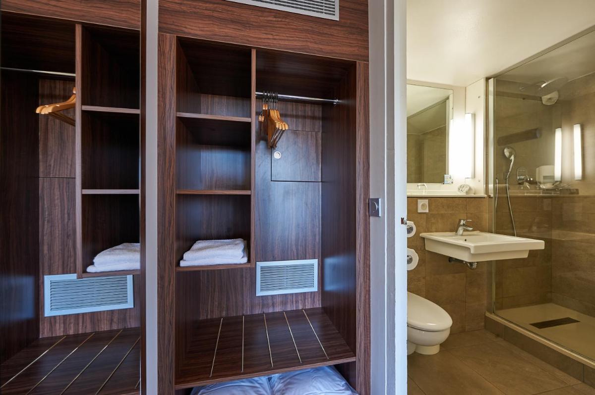 Kyriad Bordeaux - Merignac Aéroport - Housity