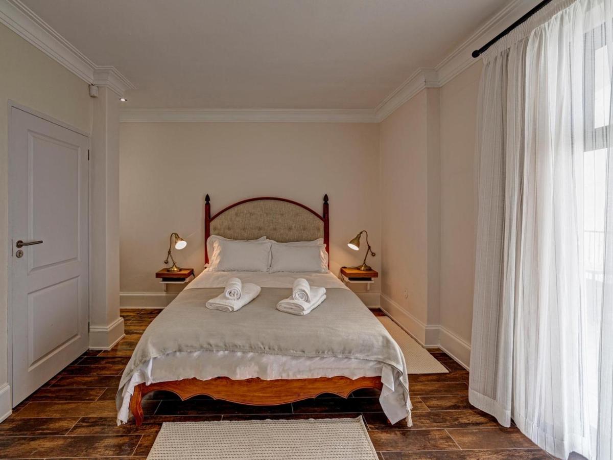 Lagoon Suites Guesthouse CC - Housity
