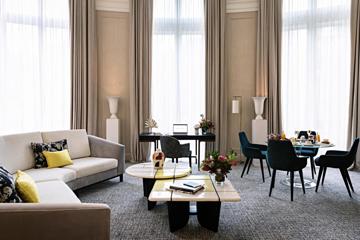 Coin salon dans l'établissement Sofitel Le Scribe Paris Opera