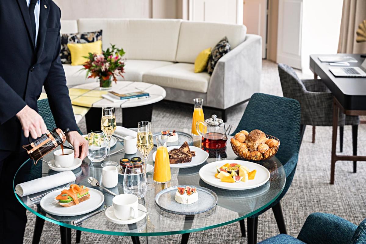 Nourriture dans l'hôtel ou à proximité
