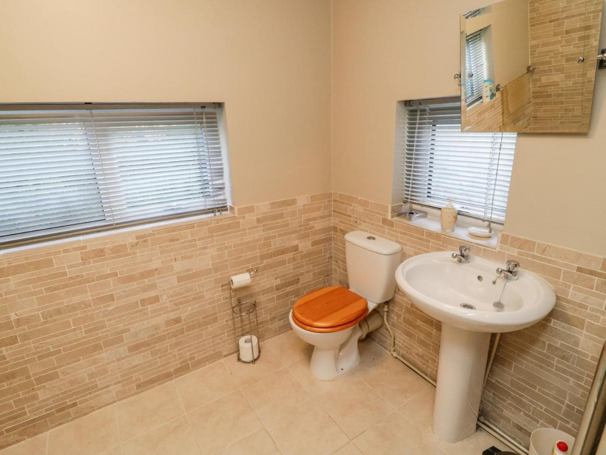 Jasmine at Magnolia Lake - Housity