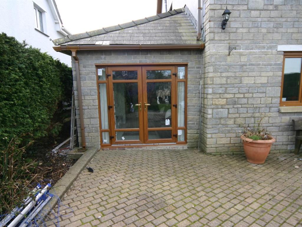 Bryngower House - Housity