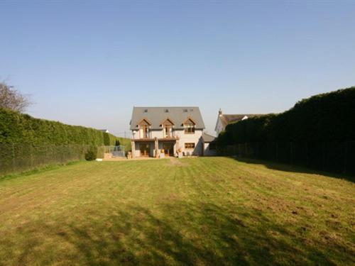 Bryngower House - Housity