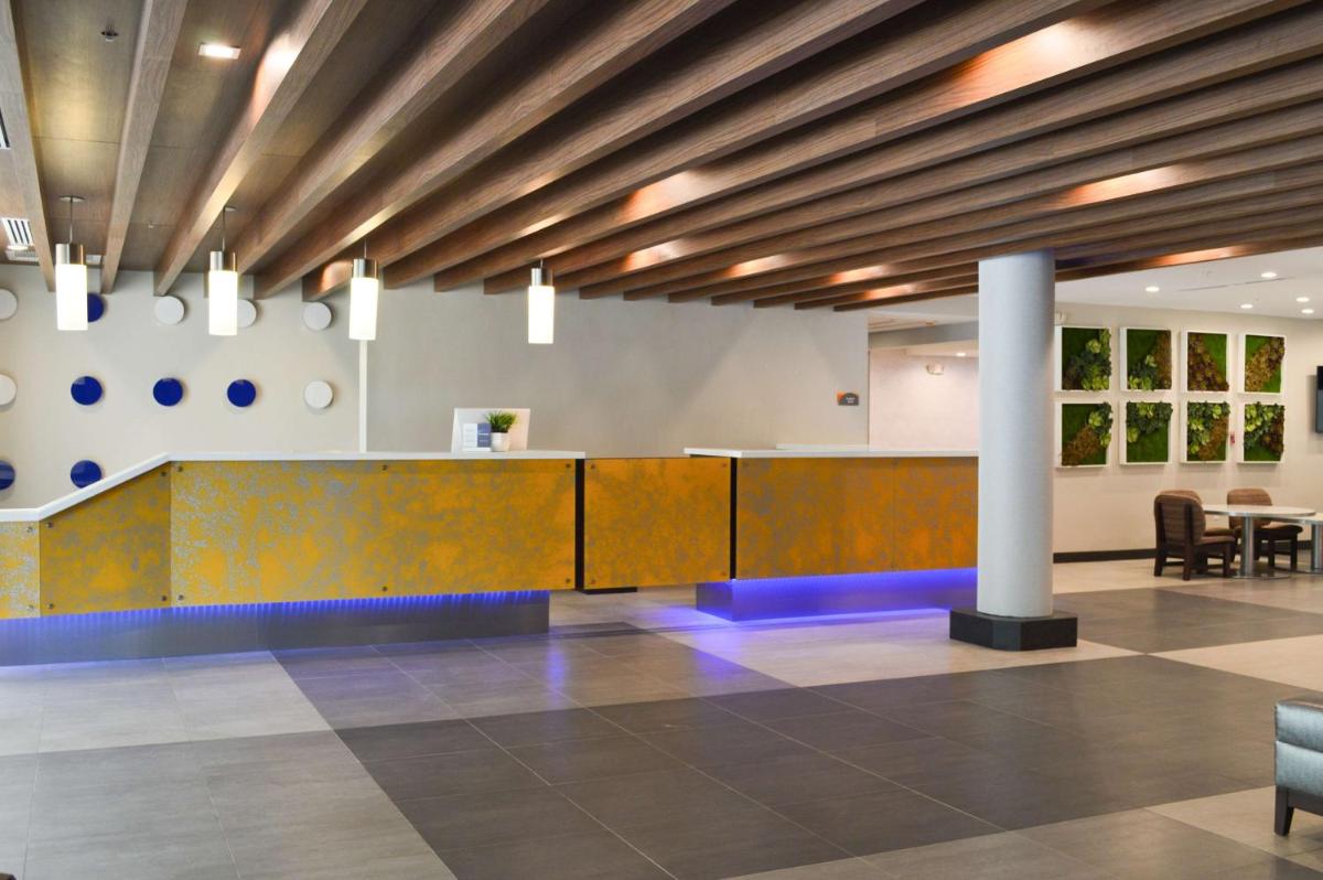 Best Western Plus Ft Lauderdale Hollywood Airport Hotel - Housity