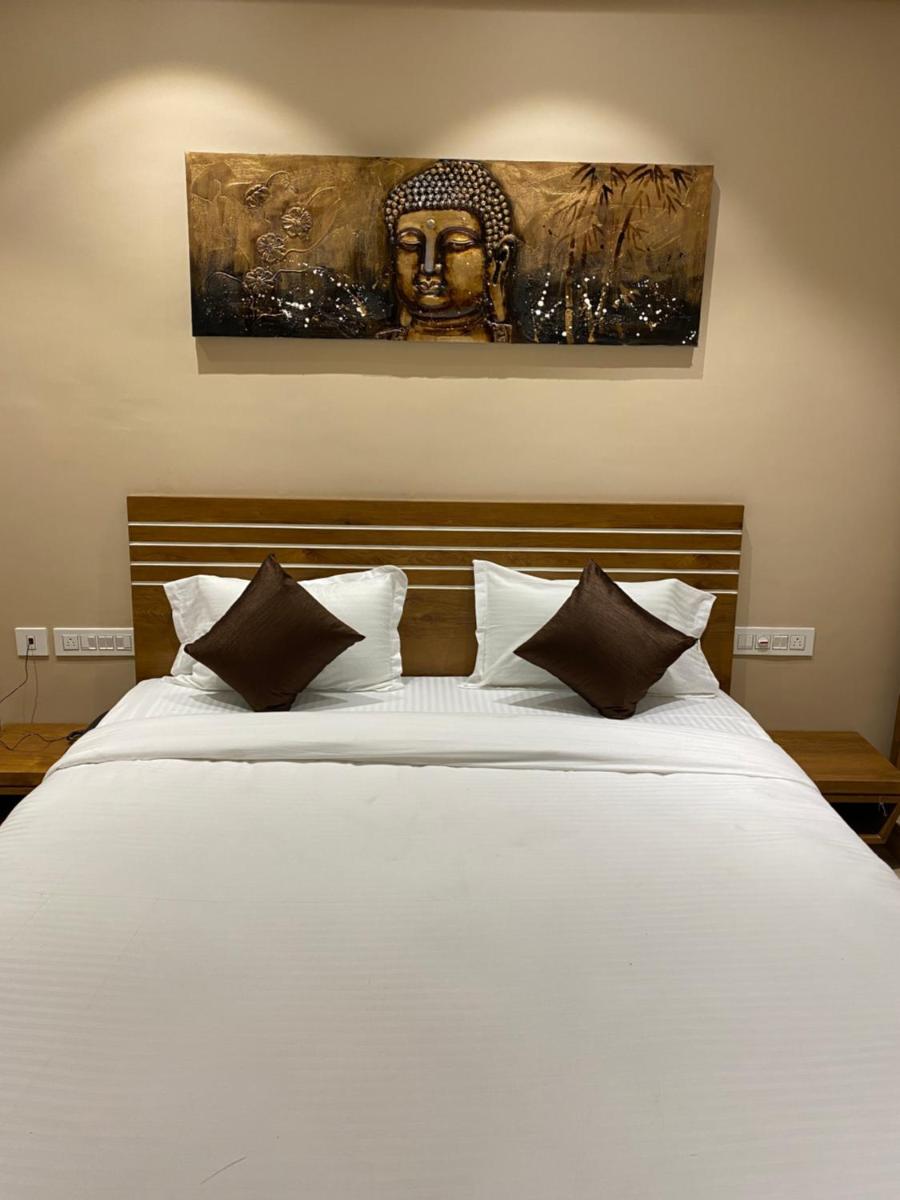 HOTEL DAMODAR - Housity