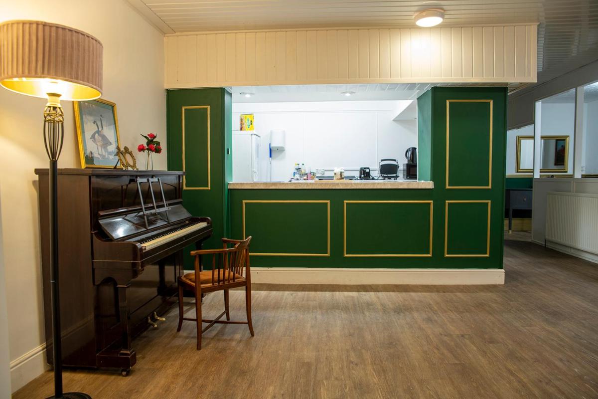 The Maycliffe Hotel - Housity